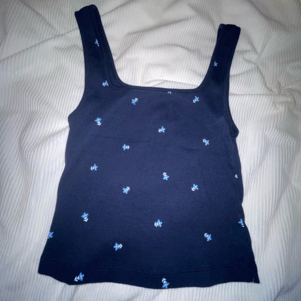 ribbed flower tank